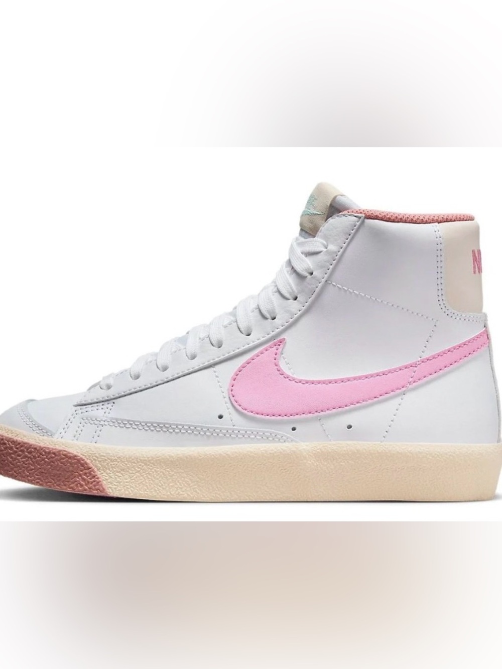 Nike BLAZER High-Top Sneakers with Pink Youth 7 / Women 8